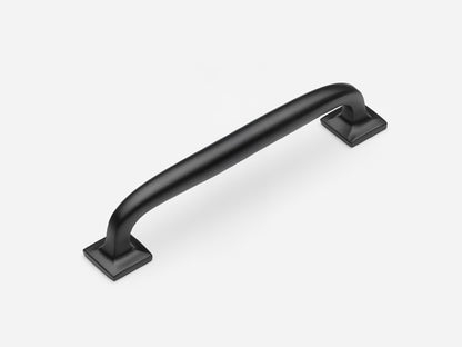 Dapper Pull | Tradition Hardware 6" / Polished Brass (Lacquered) Dapper Pull | Tradition Hardware 6" / Polished Brass (Lacquered)