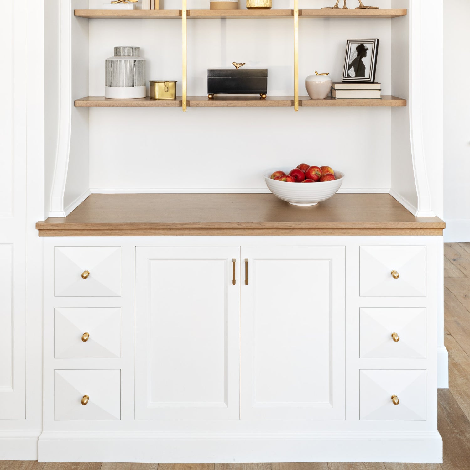 Your Trusted Source for Elegant and Timeless Cabinet Hardware. Learn About Our Passion for Meticulous Craftsmanship and Enduring Design. Explore Our Legacy of Beauty and Functionality.