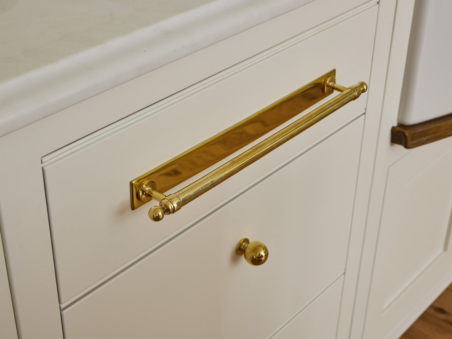 Rectangular Pull Backplate, 12" OC