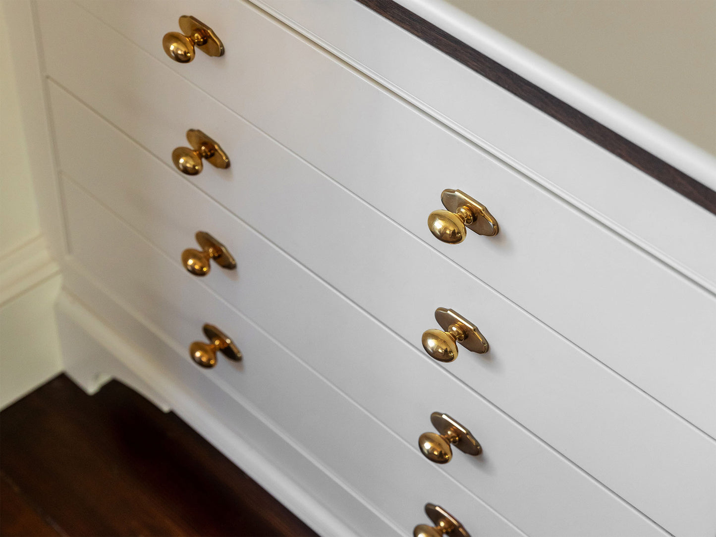 Oval Knob