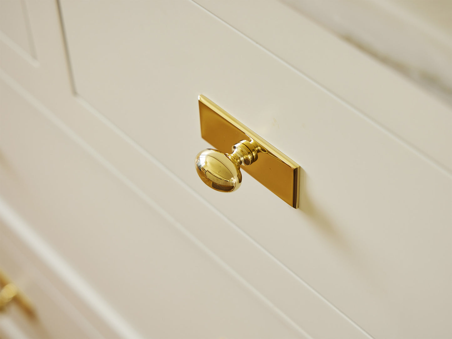 Oval Knob