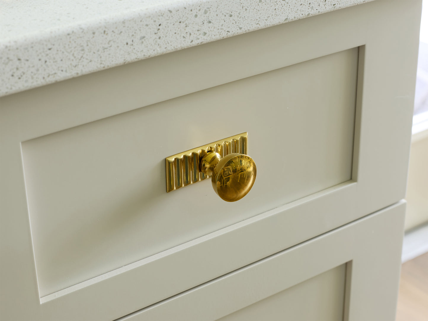 Reeded Backplate, 1" × 2.5"
