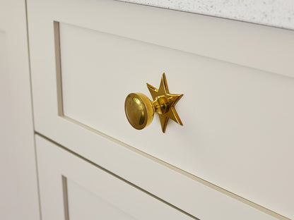 Triumph Knob