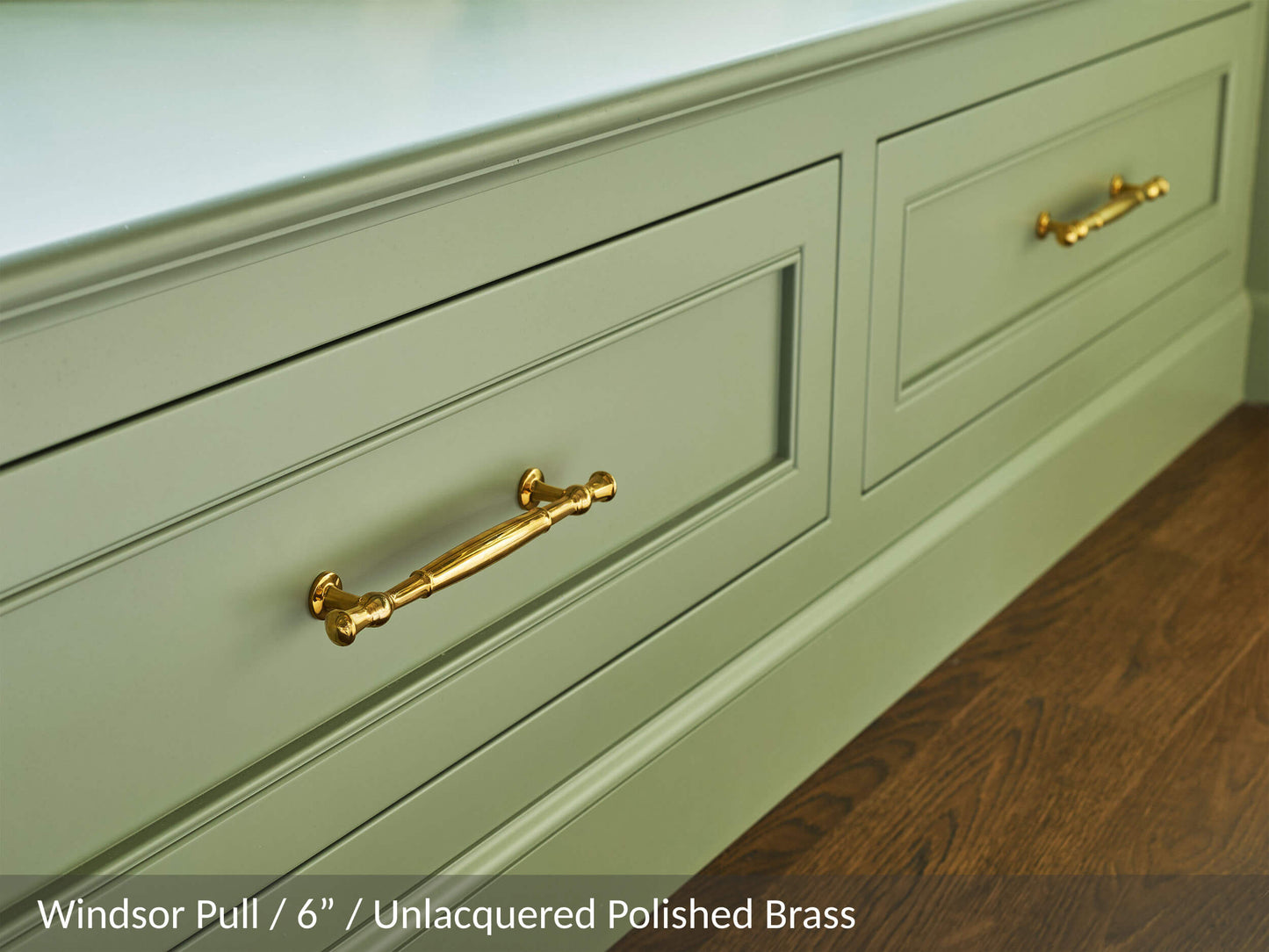 Windsor Pull - Aged Brass (Lacquered)